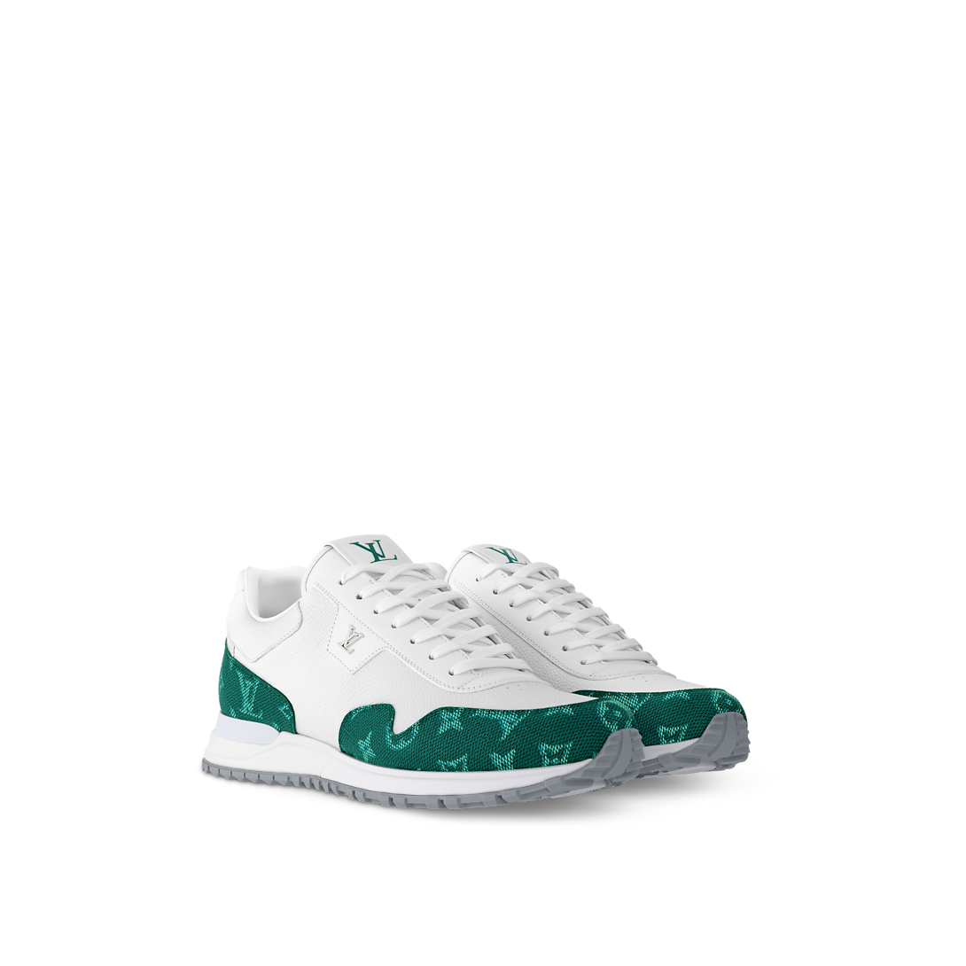 Sneaker Run Away - #10