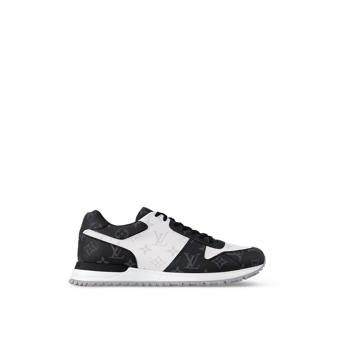 Sneaker Run Away - #1