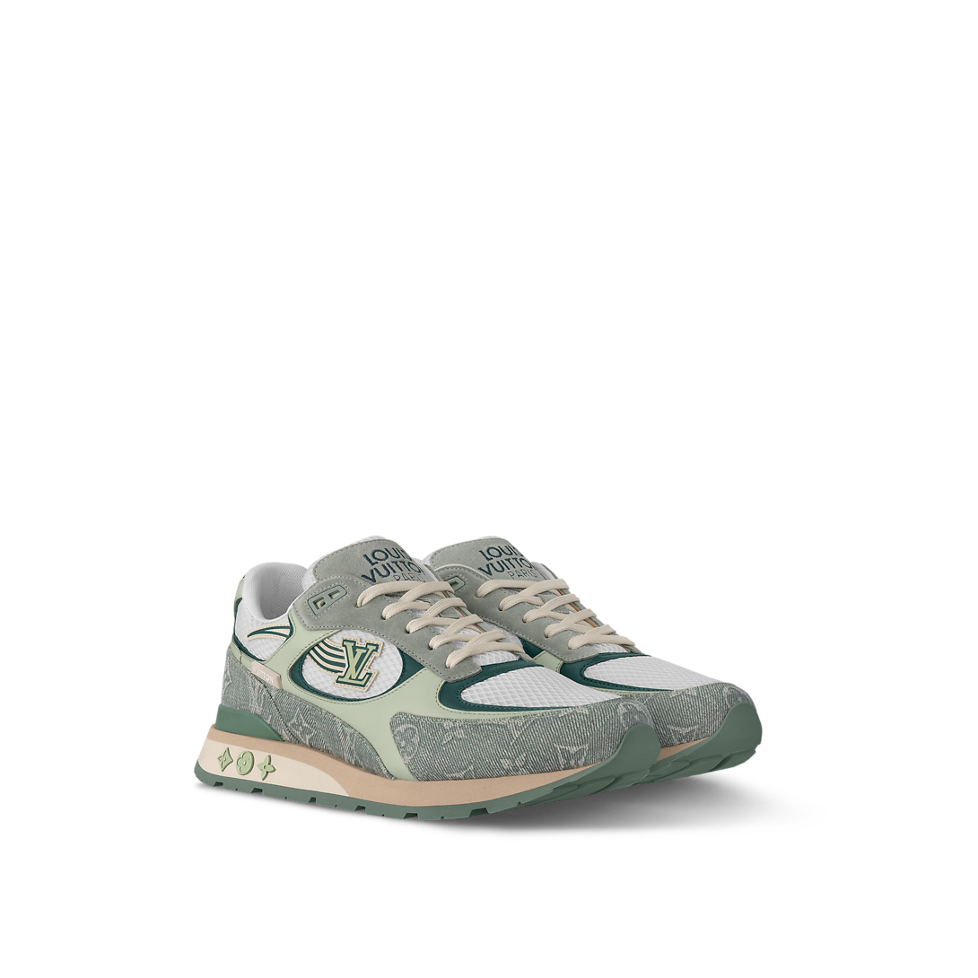 Sneaker Run Away - #4