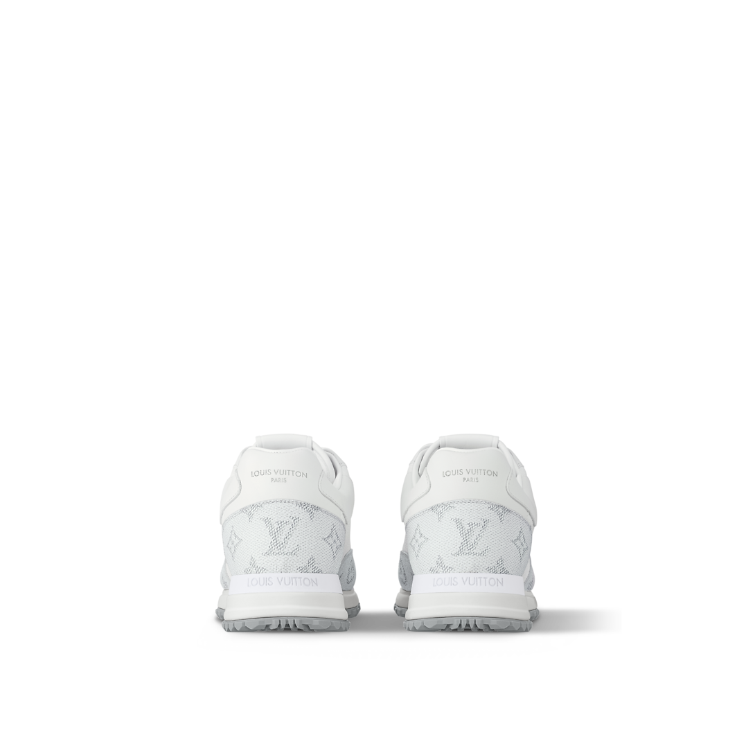 Sneaker Run Away - #12