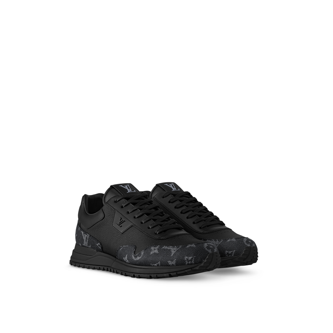 Sneaker Run Away - #13