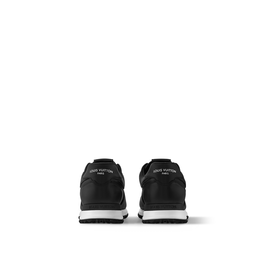 Sneaker Run Away - #16