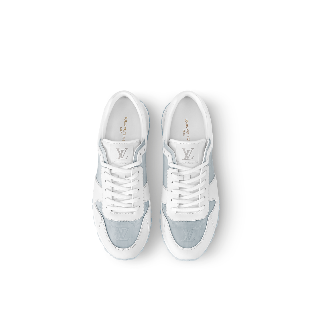 Sneaker Run Away - #7